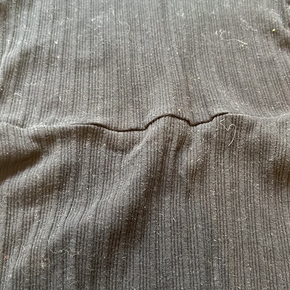 Girls shirt sleeve black ribbed dress size 6/6x - Picture 3 of 3